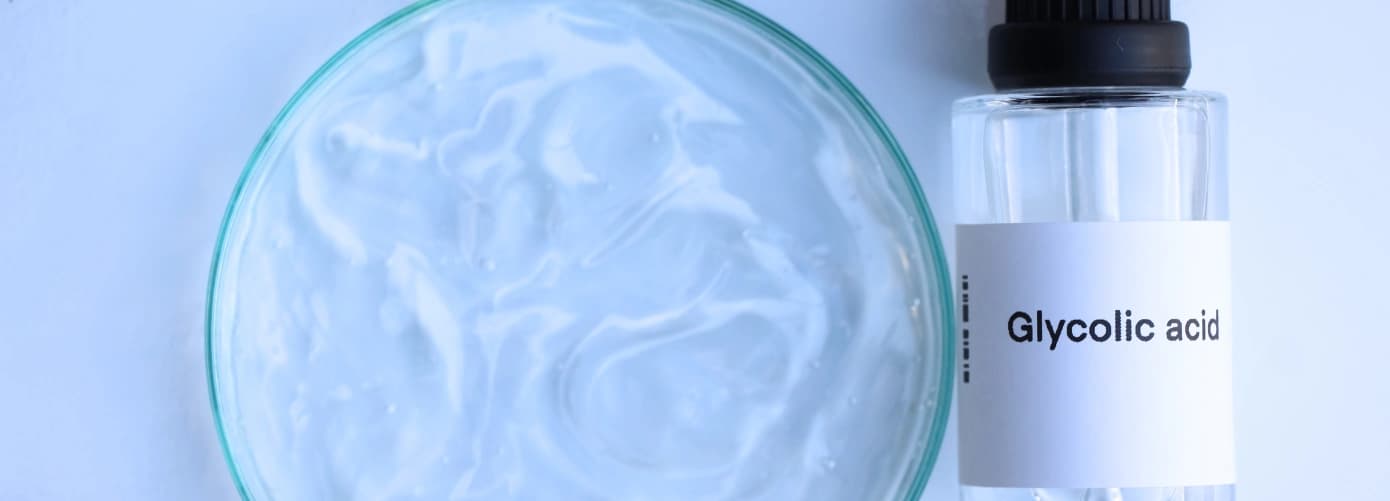 What Exactly Is a Glycolic Peel? How It Works, Costs, &  Benefits