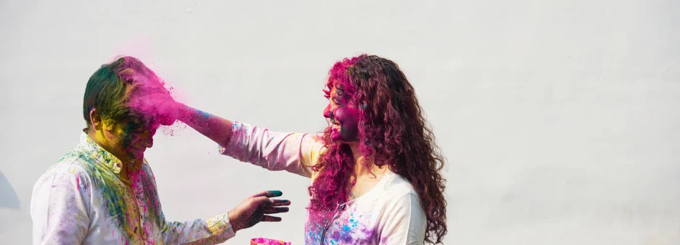 remove-holi-colours-from-hair-nail-body-skin