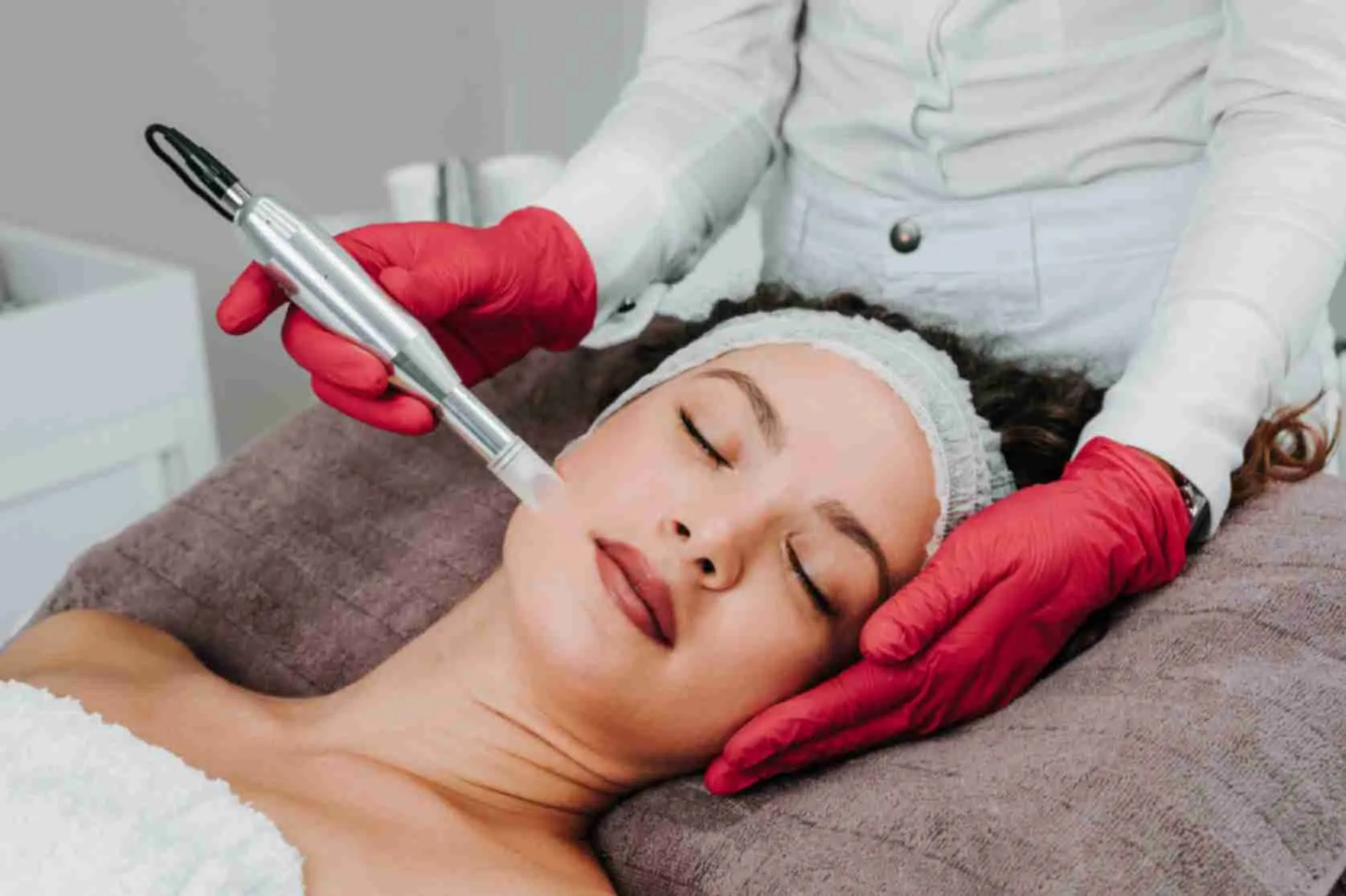 VLCC Microneedling