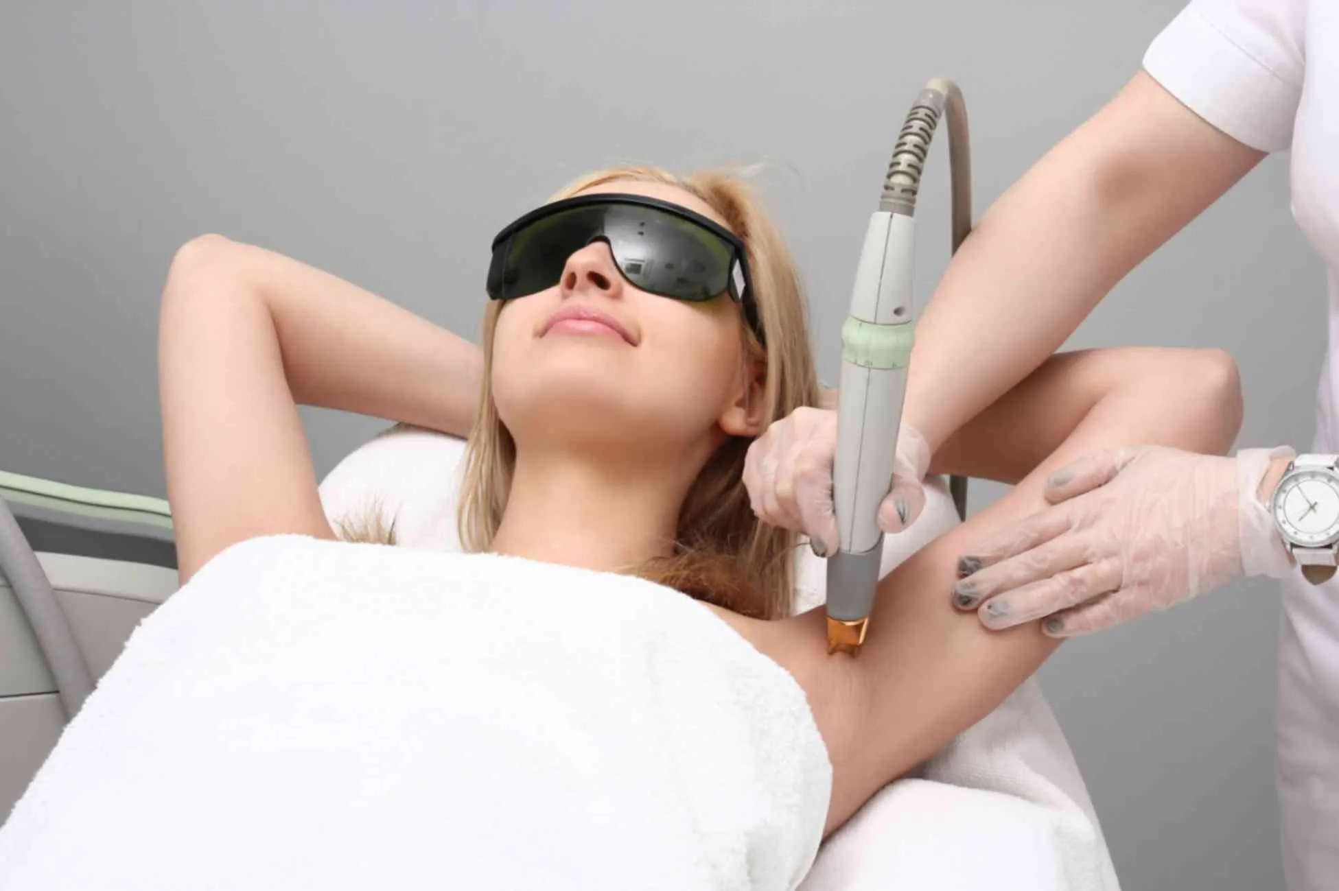 Laser hair treatment in Delhi