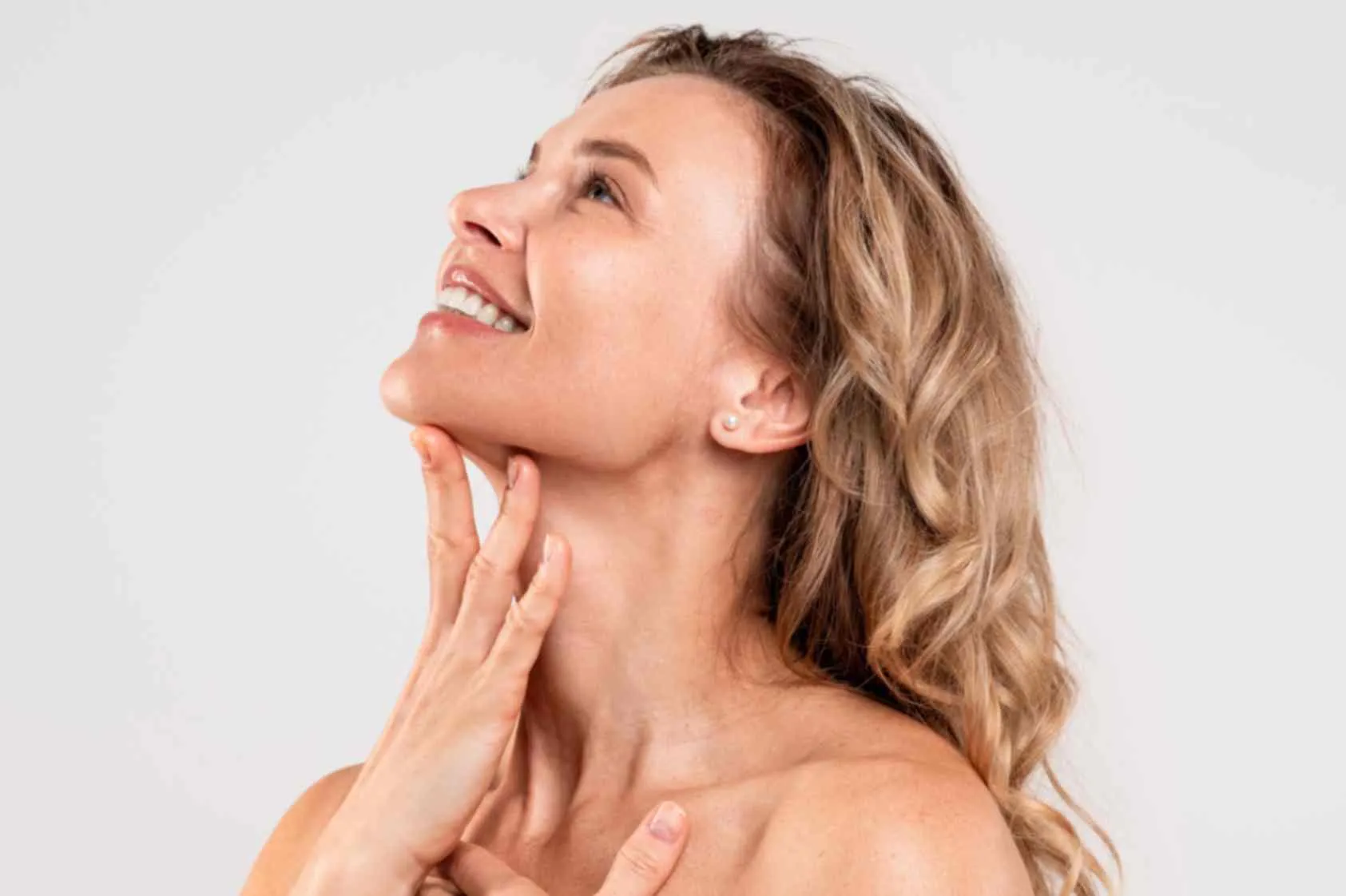 VLCC professional jawline sculpting services