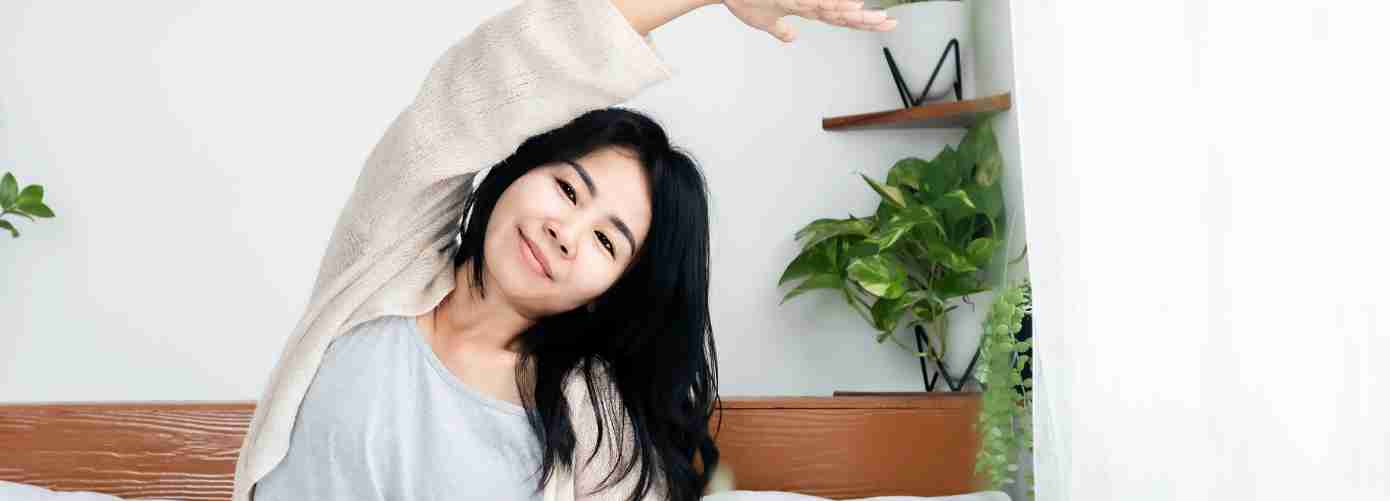 सुबह की 12 आदतें जो स्किन और बालों को हेल्दी बनाएंगी